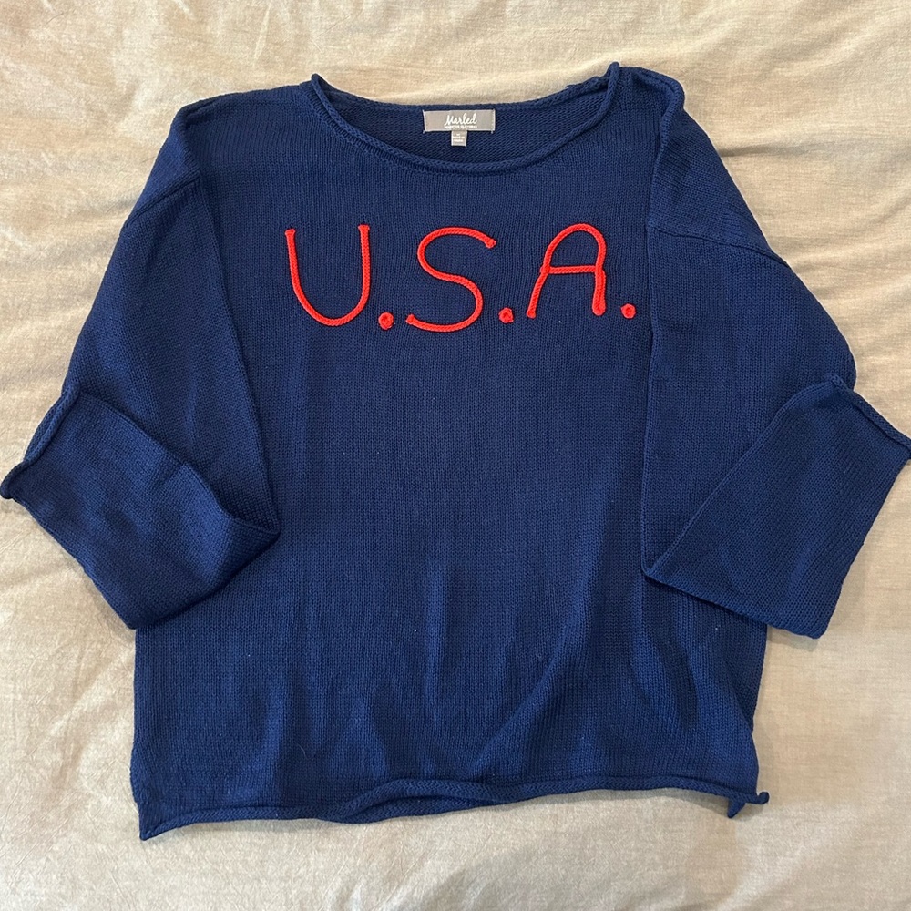 Vintage Navy and red letters (“USA”) crew neck jumper
